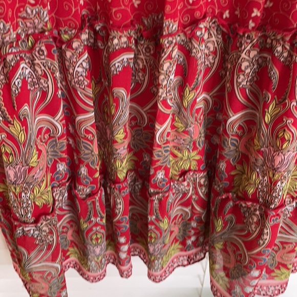 Red , floaty sleeveless dress. - Picture 6 of 8